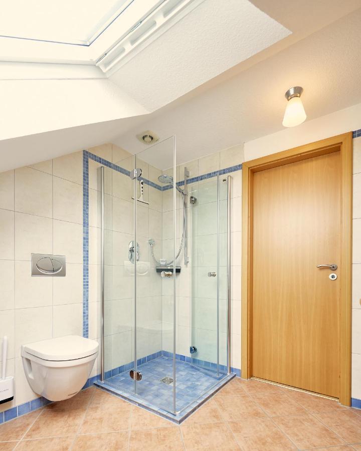 Ferienwohnung Raffael 100 Qm, 2 Grosse Betten Im Wohnzimmer كوكسهافن المظهر الخارجي الصورة
