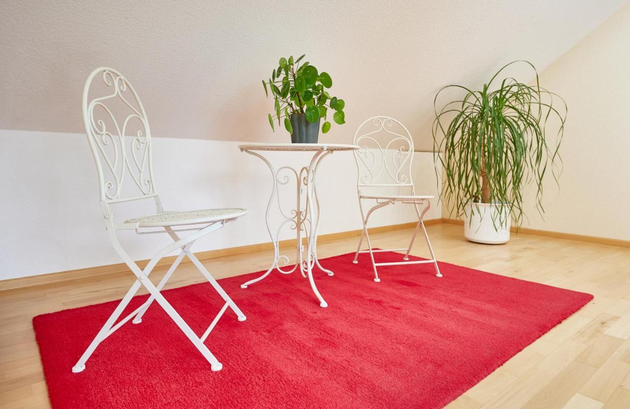 Ferienwohnung Raffael 100 Qm, 2 Grosse Betten Im Wohnzimmer كوكسهافن المظهر الخارجي الصورة