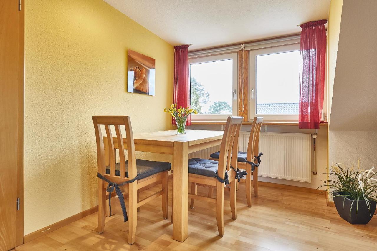 Ferienwohnung Raffael 100 Qm, 2 Grosse Betten Im Wohnzimmer كوكسهافن المظهر الخارجي الصورة